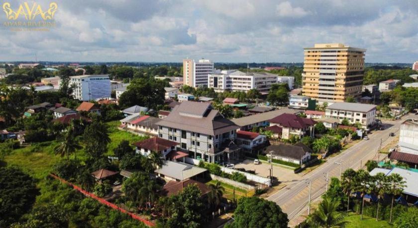 Aiyara Riverine Hotel, ナコンパノム エクステリア 写真