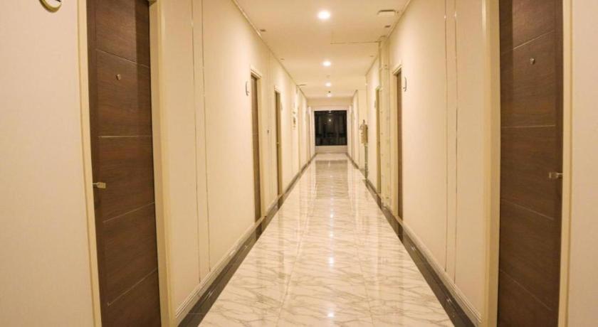 Aiyara Riverine Hotel, ナコンパノム エクステリア 写真